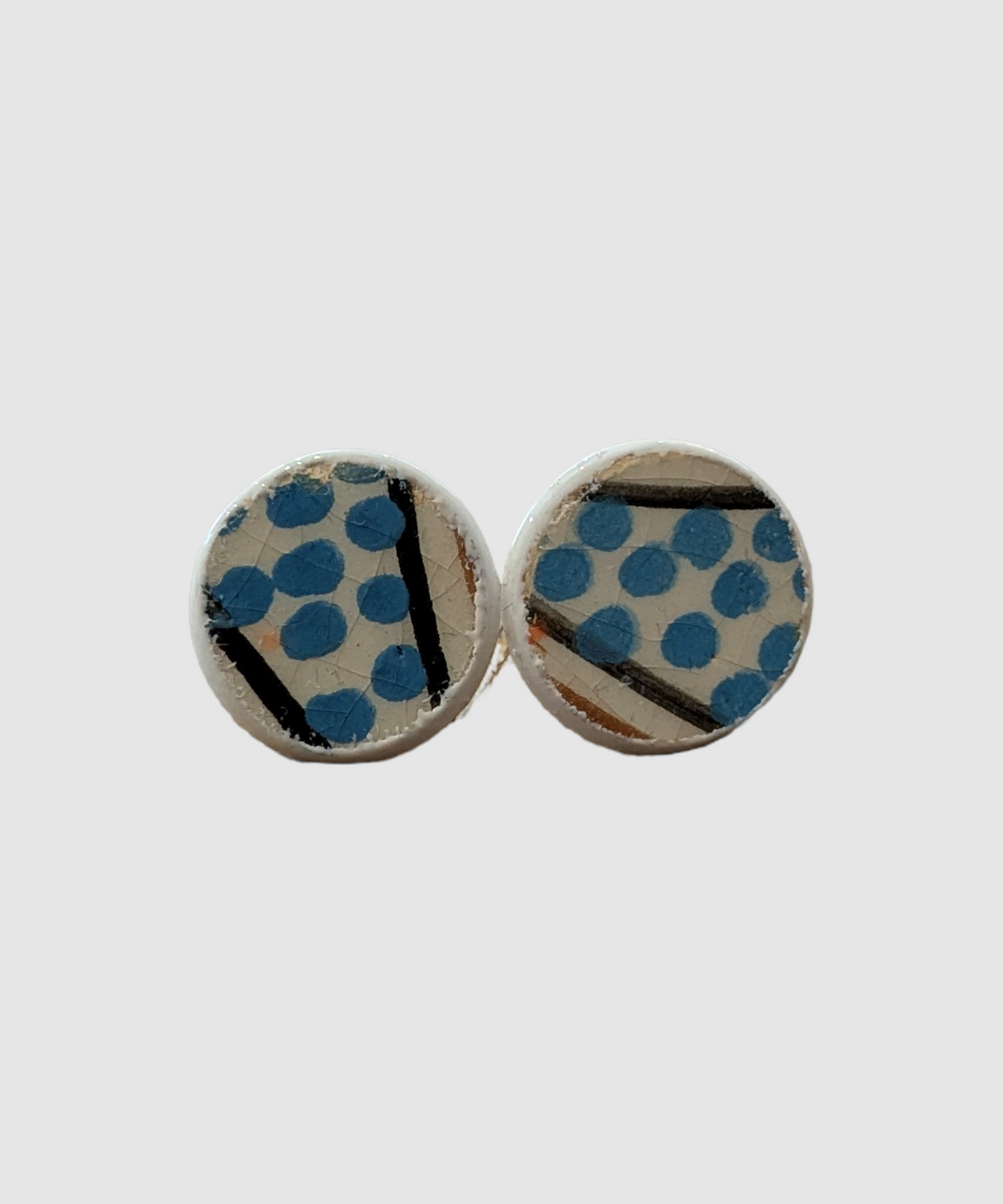 Handmade earrings made of Palestinian ceramics - Å
