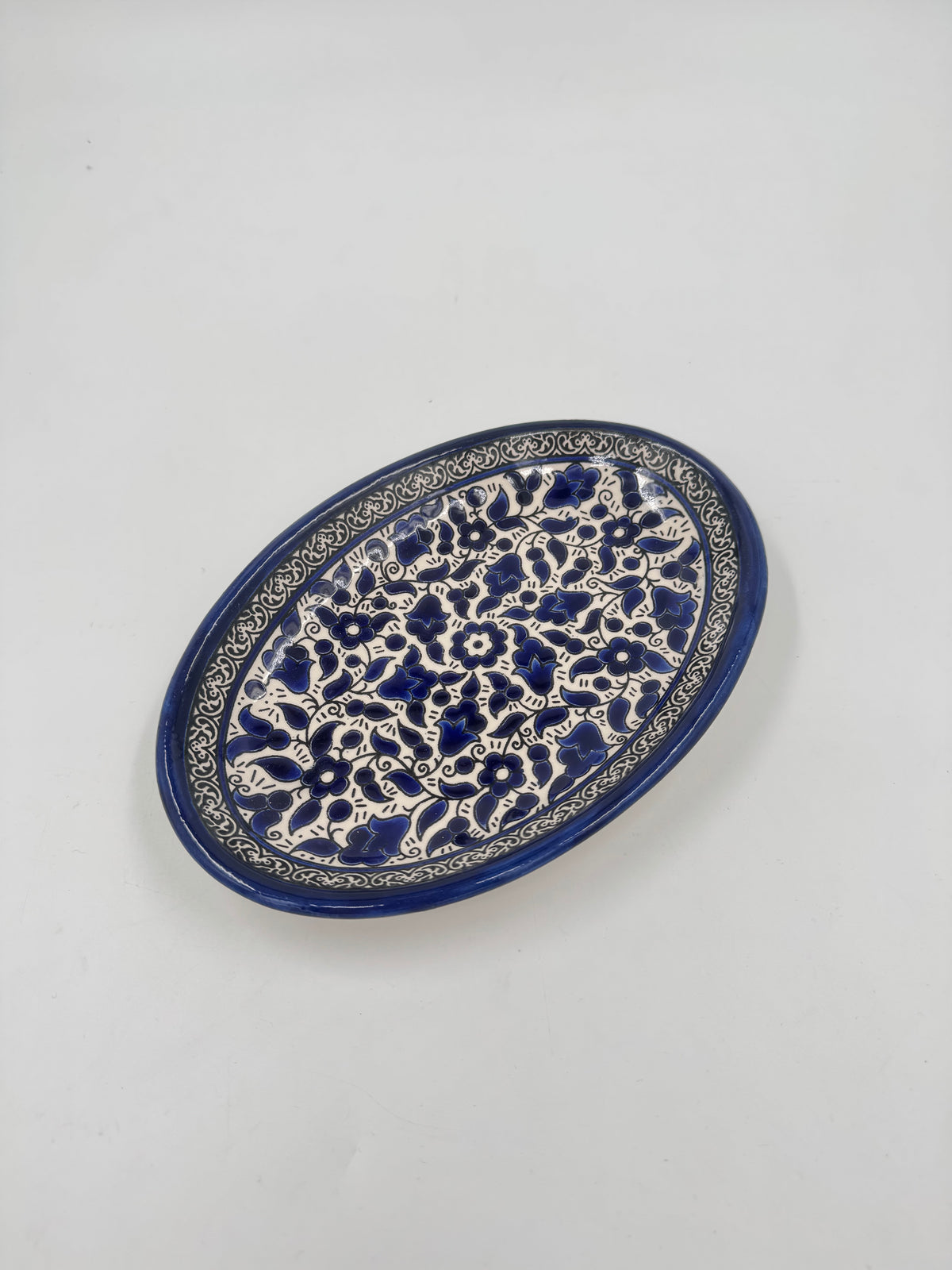 Oval Tray 22x15 cm