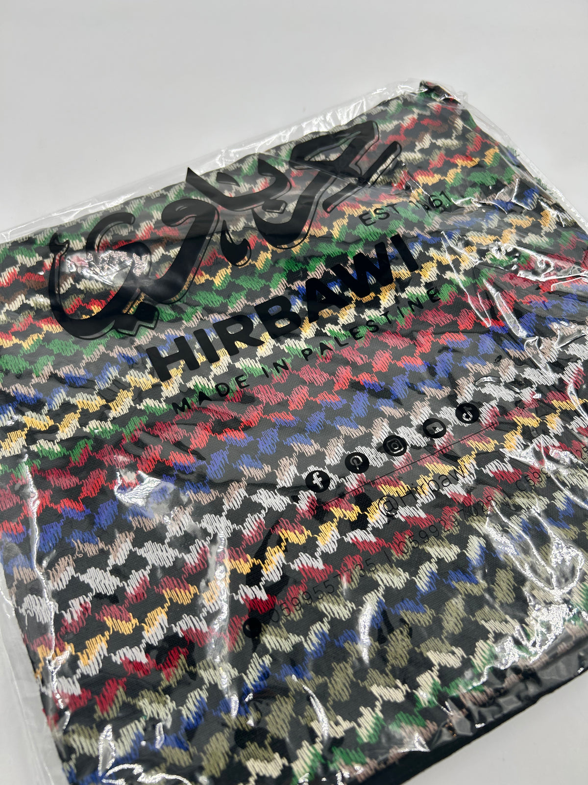 Authentique kuffiyeh Hirbawi-multicolore avec pompon vert