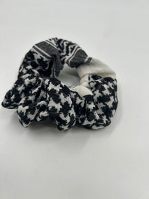 Kuffiyeh Scrunchie