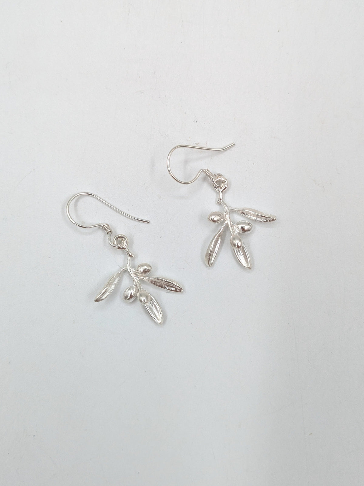 Boucles d'oreilles en forme de branche d'olivier